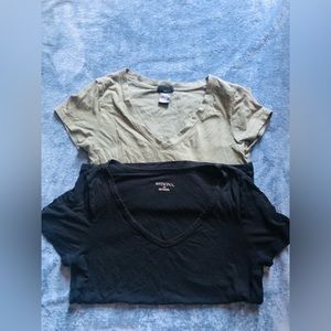 Bundle - 2 V-Neck T Shirts (olive green & black)